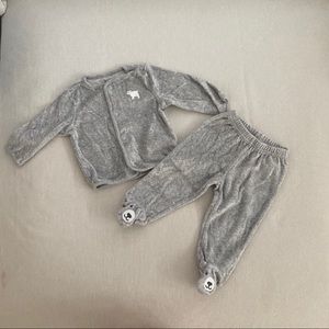 Carters Sweatsuit